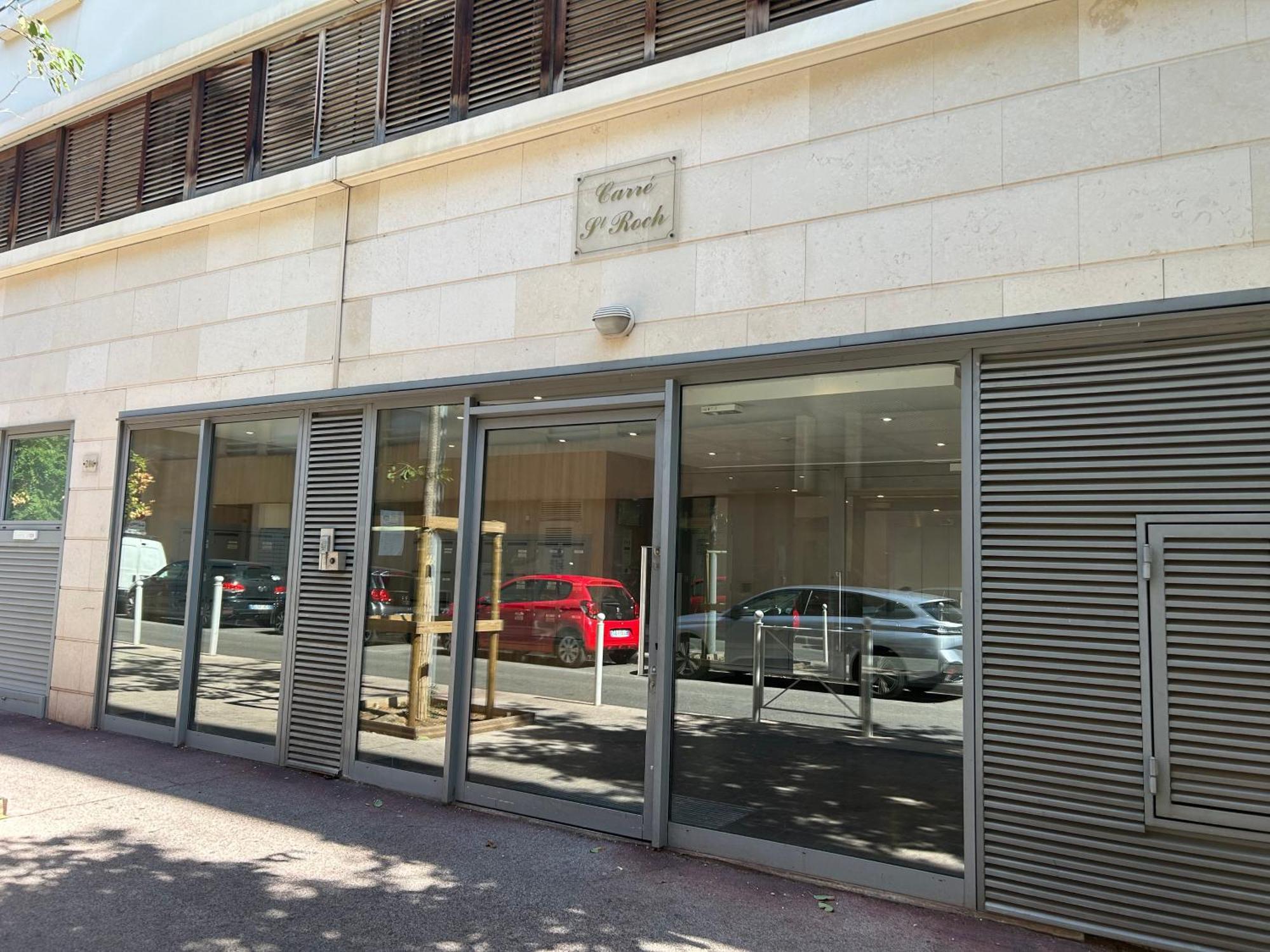 T3 Proche Gare Et Plages Parking Prive Apartamento