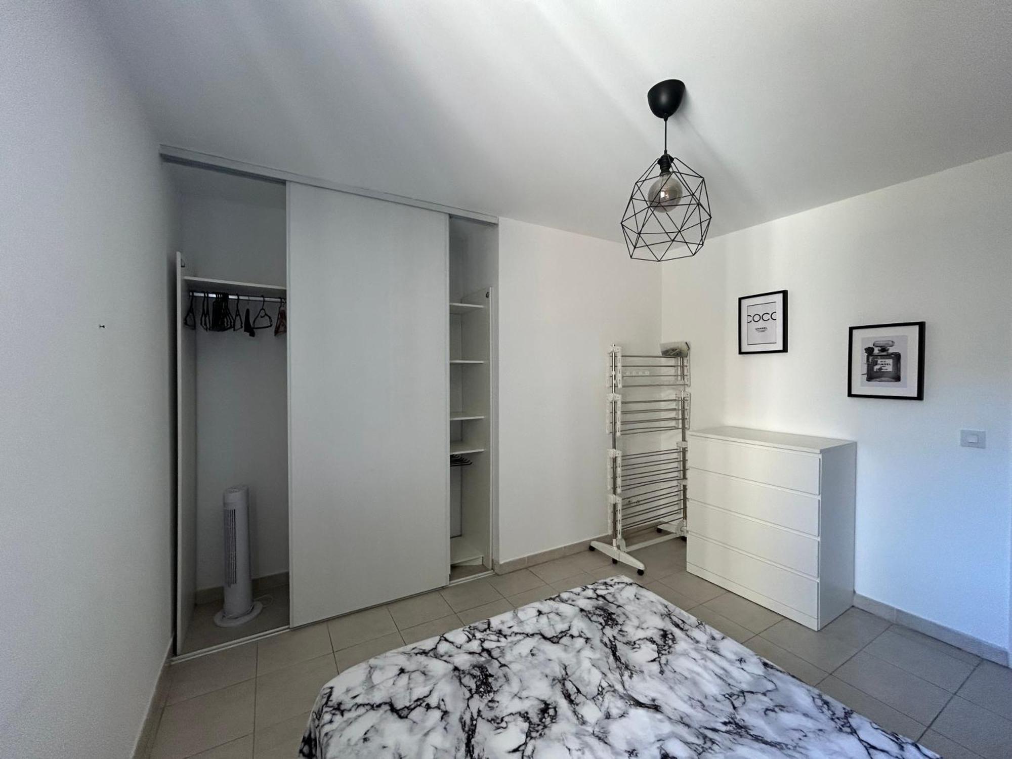 T3 Proche Gare Et Plages Parking Prive Apartamento *